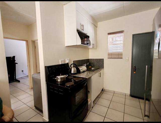 2 BEDROOM APARTMENT FOR SALE IN FLEURHOF